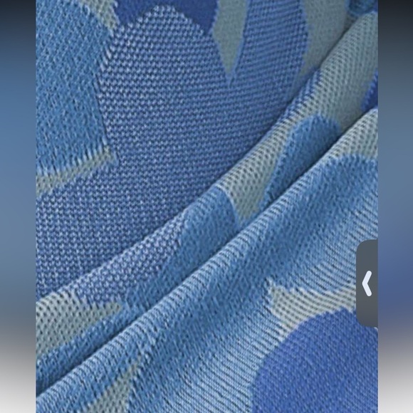 Women Floral Pattern
Spaghetti Strap Fitted Knit
Dress - Picture 7 of 7